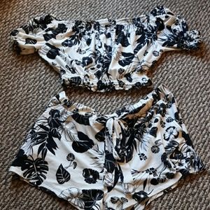 Off the shoulder crop top with shorts